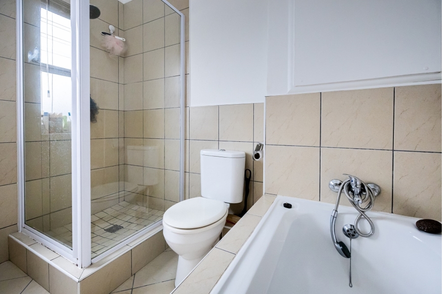 2 Bedroom Property for Sale in Buh Rein Estate Western Cape
